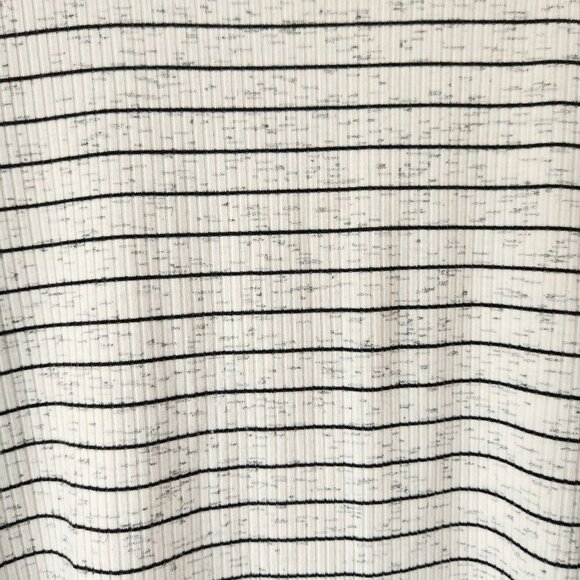 Torrid Marled White and Black Stripe Mock Neck Tee T-Shirt Blouse Stretchy 2X - Picture 4 of 8